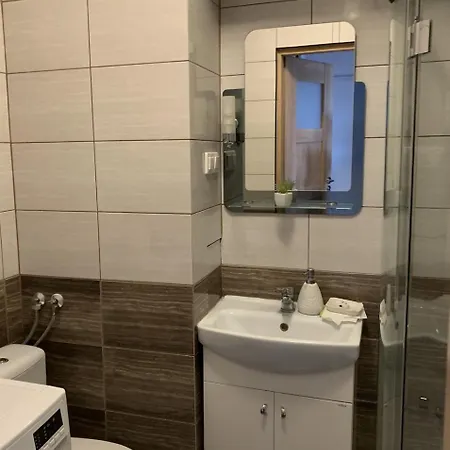 Avis Skwer Kosciuszki 42 Apartment